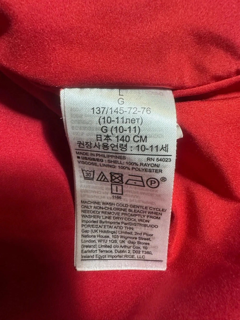 GAP kids red